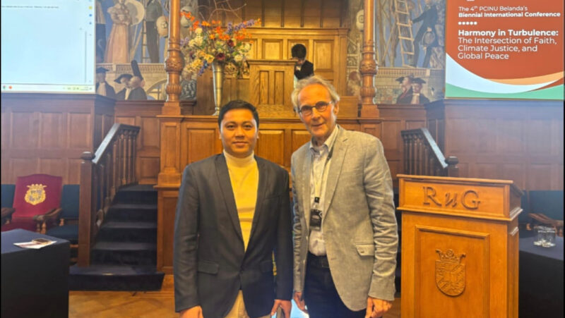 Dosen Fakultas Syariaah UIN KHAS Jember Wildan Hefni (kiri). dok. Kemenag RI