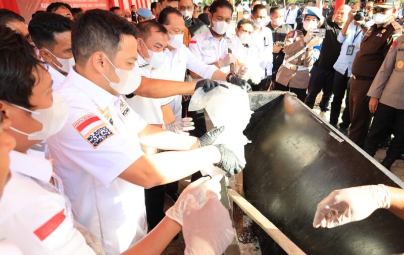 Kombes Shobarmen, saat kegiatan pemusnahan barang bukti narkotika di Mapolda Aceh, Senin, 6 Oktober 2025. dok. Polda Aceh