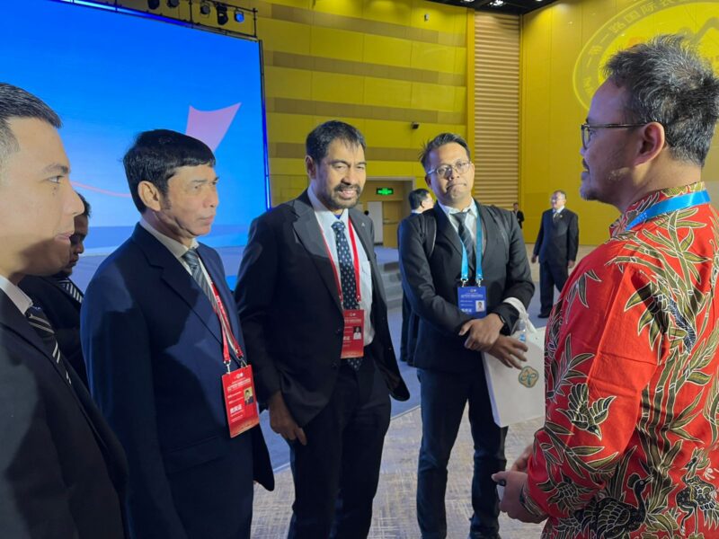 Gubernur Aceh, Muzakir Manaf, di dampingi Dirut. PT. PEMA Mawardi Nur serta TIM DPMPTSP menghadiri serta memaparkan serangkaian peluang investasi strategis Aceh di hadapan para investor Tiongkok & Asean pada Forum Konferensi Pengembangan kerja sama pangan & Pertanian China (Henan) - ASEAN 2025 di Zhengzhou, Tiongkok, Senin, 13 Oktober 2025. dok. Ist