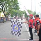 Wakil Gubernur Aceh, Fadhlullah, SE, membuka Turnamen RoadRace Pemerintah Aceh 2025 di Stadion Harapan Bangsa, Minggu, 19 Oktober 2025. dok. Ist