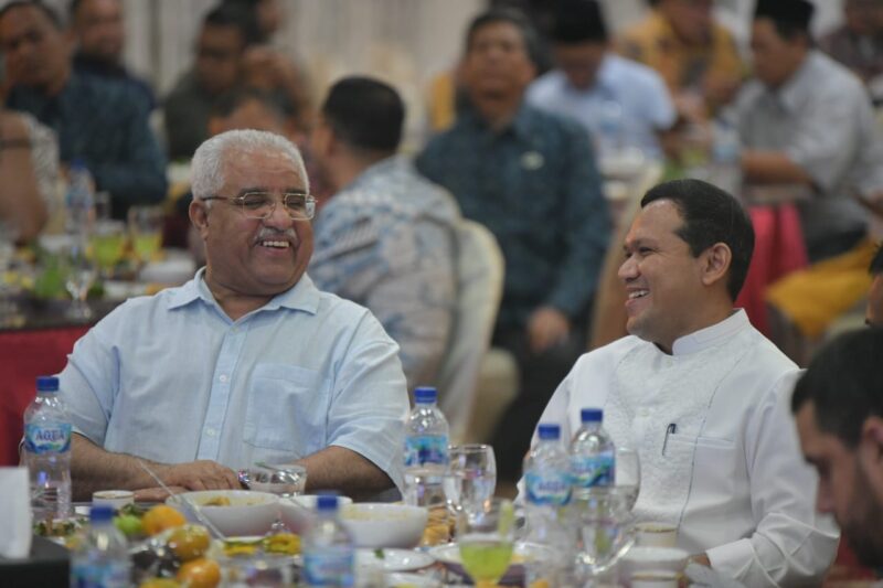 Wakil Gubernur Aceh, Fadhlullah, SE silaturahmi dan makan malam bersama Dubes Kerajaan Bahrain untuk Indonesia, Y.M. Ahmed Alhajeri dan Presiden Direktur Mubadala Energy Indonesia, Mr. Abdullah Bu Ali beserta Rombongan di pendopo gubernur Aceh, Sabtu, 25 Oktober 2025. dok. Ist