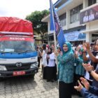 Ibu Gubernur Aceh Lepas 3 Truk Bantuan Dinsos Aceh ke Tiga Kabupaten Terdampak Banjir. Foto: Dok. Dinsos Aceh