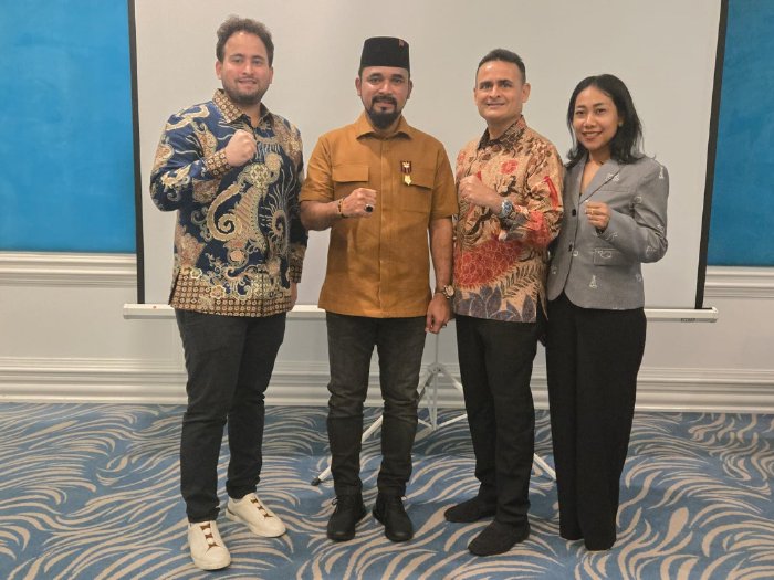 Pertemuan yang membahas investasi tersebut antara Bupati Aceh Timur Iskandar Al- Farlaky dengan pihak PT Naval Group berlangsung di Medan, Sabtu (25/10/2025). dok. Pemkab Aceh Timur