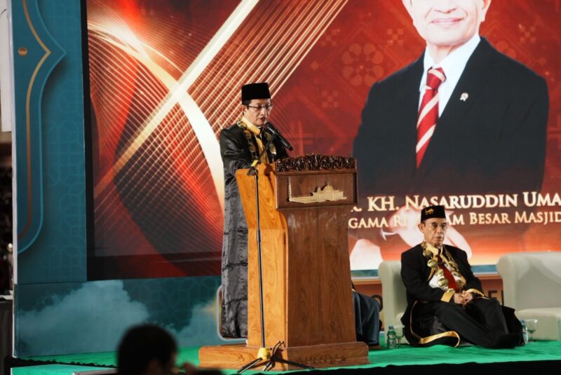 Menag Nasaruddin saat memberikan sambutan pada acara Pengukuhan ke-2 Kader Ulama Masjid Istiqlal, di Jakarta, Sabtu (22/11/2025). Dok. Kemenag RI