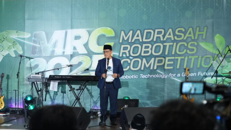 Wamenag Romo Syafii Memberi Arahan dan Menutup MRC 2025. dok. Kemenag RI