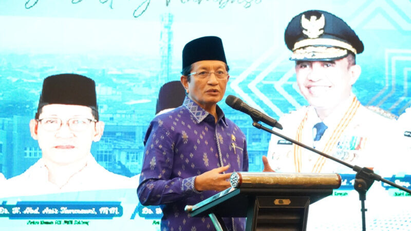 Menag menyampaikan arahan saat Pembinaan ASN Kemenag Sulawesi Tengah, di Palu, Minggu (2/11/2025) (Foto: Ferizal/Humas Kanwil Kemenag Sulteng)