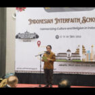 Sekjen Kamaruddin Amin Membuka Acara Indonesian Interfaith Scholarship (IIS) 2025. dok. Kemenag RI