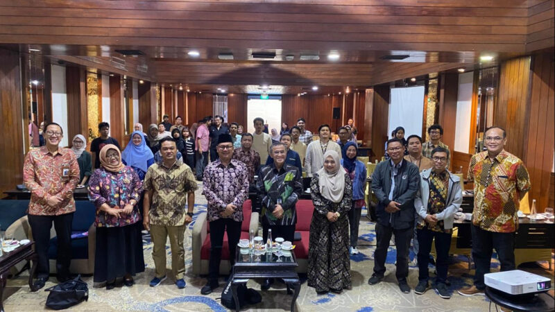 Tim Kehumasan Kementerian Agama menghadiri Training of Trainer (ToT) Ekonomi dan Keuangan Syariah bagi Jurnalis se-Jabodetabek Tahun 2025. dok. Kemenag RI