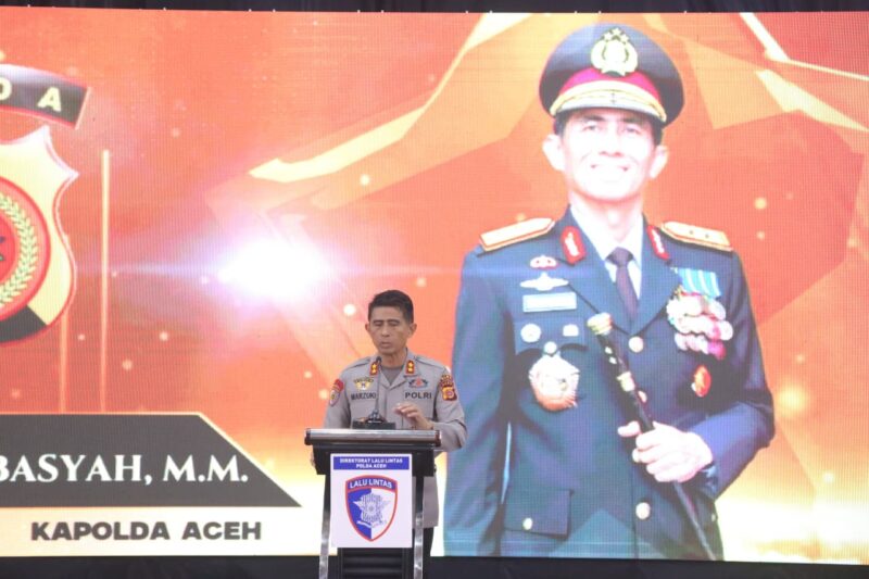 Kapolda saat membuka Rapat Kerja (Raker) dan Evaluasi Fungsi Lalu Lintas di Hotel Amel Convention Hall, Kota Banda Aceh, Jumat, 7 November 2025. dok. Polda Aceh