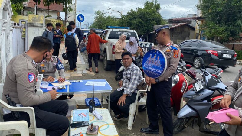 Penegakan hukum menjadi fokus utama dalam pelaksanaan Operasi Zebra Seulawah 2025 yang digelar Satlantas Polres Lhokseumawe di Jalan Medan–Banda Aceh, Simpang Selat Malaka, Kecamatan Muara Dua, Kamis (20/11/2025). Dok. Polres Lhokseumawe