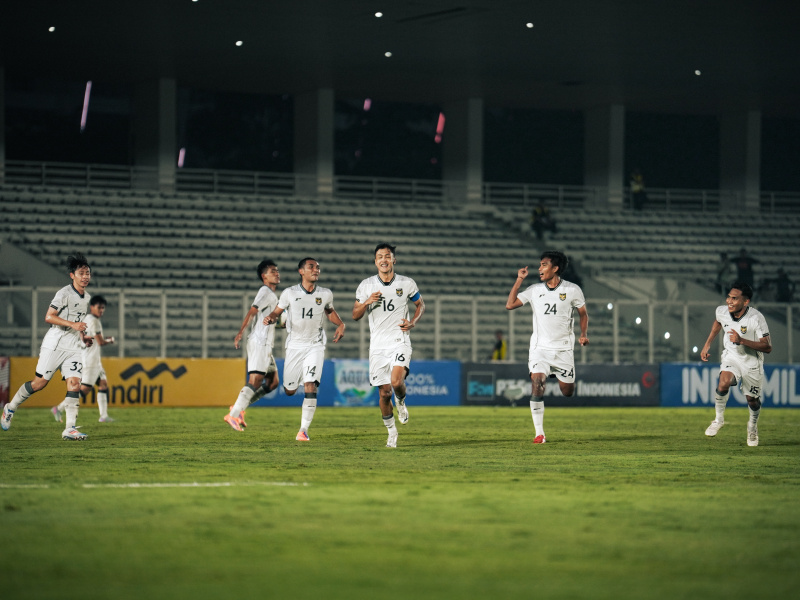 Timnas U-23 Indonesia di atas rumput hijau. dok. PSSI