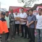 Sekda Aceh M. Nasir meninjau Posko Pengungsian Gampong Bungkaih, Kecamatan Muara Batu, Aceh Utara, yang terdampak banjir besar, Sabtu (27/12/2025). Foto: Dok. Biro Adpim Setda Aceh