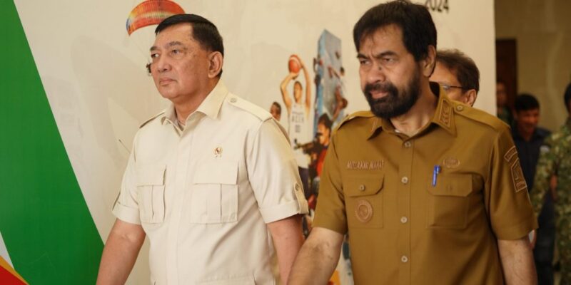 Gubernur Aceh Mualem, Wagub Fadhlullah, dan unsur Forkopimda mengantar Presiden Prabowo Subianto di Bandara Internasional Sultan Iskandar Muda, Banda Aceh, Senin (8/12/2025). Foto: Biro Adpim Setda Aceh