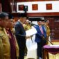 Prosesi pelantikan 201 Kepala SMA, SMK, dan SLB oleh Pemerintah Aceh yang berlangsung khidmat di Anjungan Mata Banda Aceh, Senin (26/01/2026). Foto: Dok. Istimewa 