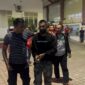 Tim Tangkap Buronan (Tabur) Kejati Aceh mengamankan terpidana Mulyadi alias Adi bin M. Husen, buronan kasus penipuan DPO Kejari Bireuen, Kamis malam (29/1/2026). Foto: Dok. Istimewa