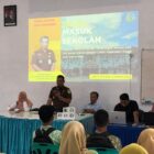 Tim Kejaksaan Tinggi Aceh memberikan penyuluhan hukum melalui program Jaksa Masuk Sekolah kepada siswa SMA Negeri 1 Ingin Jaya di Aceh Besar, Kamis (26/2/2026). Foto: Dok. Istimewa