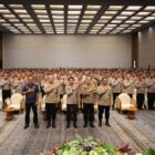 Kapolda Aceh bersama Wakapolda, Pejabat Utama dan para Kapolres jajaran foto bersama usai pembukaan Rapim Polda Aceh Tahun 2026 di Aceh Besar, Selasa (24/2/2026). Foto: Dok. Istimewa