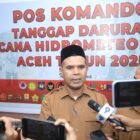 Juru Bicara Posko Bencana Aceh 2025, Murthalamuddin, menyampaikan keterangan terkait pengelolaan dana bencana tahun 2025 di Banda Aceh, Rabu (11/2/2026). Foto: Dok. Istimewa