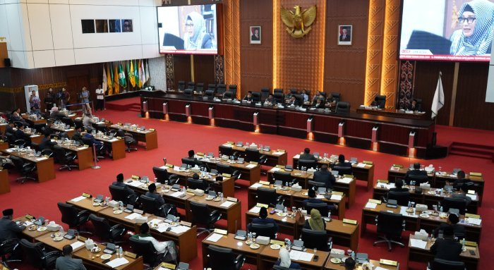 Suasana Rapat Paripurna DPRA dengan agenda penetapan RKT 2026 serta pengesahan Kode Etik dan Tata Cara Beracara Badan Kehormatan DPRA di Banda Aceh, Kamis (12/2/2026). Foto: Dok. DPRA