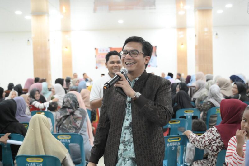 Ketua DPRK Banda Aceh Irwansyah ST berdialog dengan warga saat kegiatan Reses I Masa Persidangan II Tahun 2026 di Gampong Lamlagang, Banda Raya, Rabu (11/1/2026). Foto: Dok. DPRK Banda Aceh