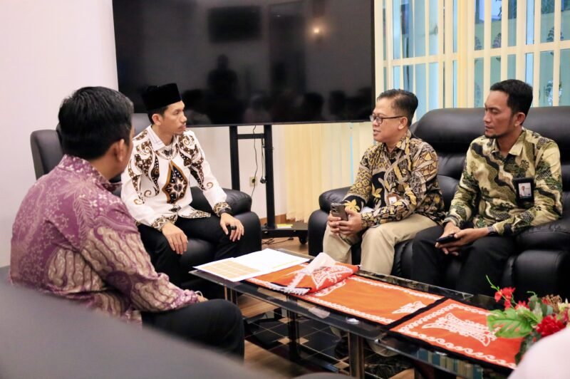 Bupati Aceh Barat Tarmizi menyampaikan dukungan terhadap pelaksanaan Sensus Ekonomi 2026 yang akan dilaksanakan oleh Badan Pusat Statistik pada Mei hingga Juli 2026, Kamis (05/03/2026). Foto: Dok. Istimewa