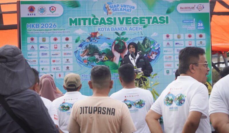 Wali Kota Banda Aceh saat menyampaikan sambutan dalam kegiatan tanam pohon memperingati HKB 2026. Foto: Dok. Istimewa 