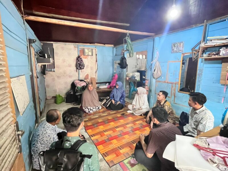 Kunjungan kerja Bappenas ke Dinas Sosial Kota Banda Aceh dalam rangka pengentasan kemiskinan ekstrem, Selasa (14/4/2026). Foto: Dok. Diskominfo Kota Banda Aceh