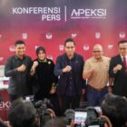 Suasana konferensi pers Raker Komwil I APEKSI 2026 di Banda Aceh yang membahas penguatan ketahanan kota, fiskal daerah, dan kolaborasi antar pemerintah kota, Minggu (19/4/2026). Foto: Dok. Diskominfo Kota Banda Aceh