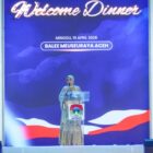 Wali Kota Banda Aceh Illiza Sa’aduddin Djamal menyampaikan sambutan pada jamuan Raker Komwil I APEKSI di Balee Meuseuraya Aceh, Minggu (19/4/2026) malam. Foto: Dok. Diskominfo Kota Banda Aceh