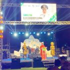 Wali Kota Banda Aceh Illiza Sa’aduddin Djamal saat membuka kegiatan Banda Aceh Experience 2026 dalam konsep city expo di Blang Padang, Senin (20/4/2026). Foto: Dok. Diskominfo Kota Banda Aceh