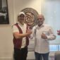 Ketua Umum PSI Kaesang Pangarep bersama T Rival Amiruddin berfoto bersama usai penyerahan surat keputusan (SK) penunjukan sebagai Ketua PSI Provinsi Aceh oleh DPP PSI di Kantor Pusat PSI, Jl KH Wahid Hasyim No.194, Tanah Abang, Jakarta Pusat, Kamis (21/5/2026). Foto: Dok. Istimewa 