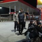 Ket Foto: Personel Polres Aceh Tengah melaksanakan patroli malam hingga dini hari di sejumlah titik rawan di Kota Takengon guna mengantisipasi aksi balap liar serta menjaga situasi kamtibmas tetap aman dan kondusif.(Dok/Ist)