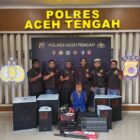 Ket foto: Pelaku pencurian sound system bersama barang bukti saat diamankan oleh Satreskrim Polres Aceh Tengah.(Dok/Ist)