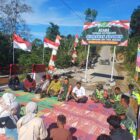 Ket foto: Suasana peresmian Jembatan Armco di Desa Cemparam Jaya, Kecamatan Mesidah, ditandai dengan doa bersama dan kehadiran TNI, aparat desa, serta masyarakat setempat.(Dok/Ist)