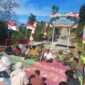 Ket foto: Suasana peresmian Jembatan Armco di Desa Cemparam Jaya, Kecamatan Mesidah, ditandai dengan doa bersama dan kehadiran TNI, aparat desa, serta masyarakat setempat.(Dok/Ist)
