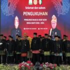 Wali Nanggroe Aceh Teungku Malik Mahmud Al Haytar mengukuhkan pengurus Majelis Adat Aceh (MAA) masa bakti 2026–2031 di Pendopo Wali Nanggroe, Banda Aceh, Sabtu (9/5/2026). Foto: Dok. Istimewa 