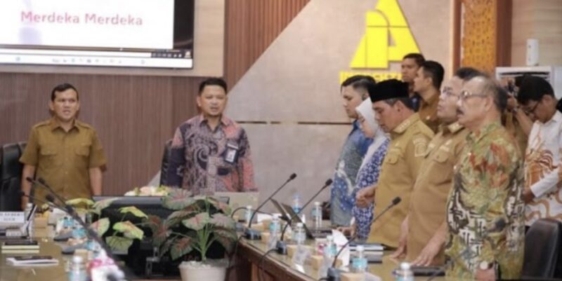 Bupati Aceh Barat, Syech Muharram, menghadiri Rapat Koordinasi Pencegahan Korupsi bersama Pemerintah Aceh dan KPK RI di Banda Aceh, Selasa (19/5/2026). Foto: Dok. Istimewa 