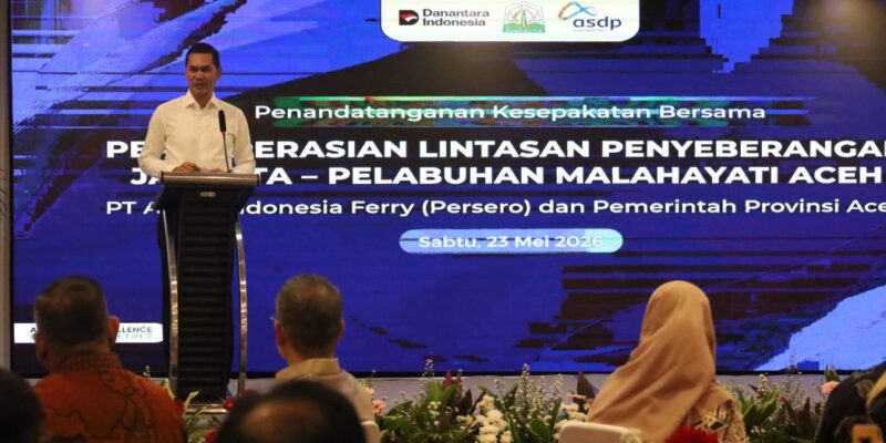 Sekda Aceh, M. Nasir, S.IP, MPA, saat memberikan sambutan pada acara Penandatanganan Kesepakatan Bersama Pengoperasian Lintasan Penyeberangan Jakarta - Pelabuhan Malahayati Aceh antara PT. ASDP Indonesia Ferry (Persero) dan Pemerintah Aceh, di Kantor ASDP Jakarta, Sabtu, (23/5/2026). Foto: Dok. Biro Adpim Setda Aceh