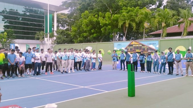 Suasana penuh semangat dan kebersamaan saat Pra PORA IV Aceh 2026 cabang olahraga tenis di Lapangan Tenis Sanggamara Jasdam Neusu, Banda Aceh, pada Rabu (7/5/2026). Foto: Dispora Banda Aceh