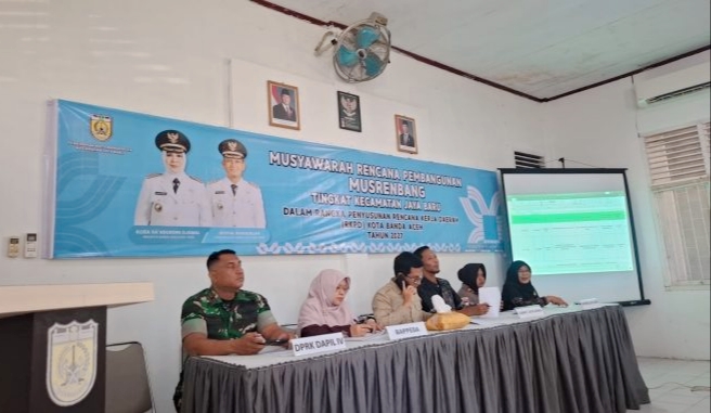 Kepala Bidang Peningkatan Prestasi Olahraga Dispora Kota Banda Aceh, Mashuri, S.Sos saat menghadiri Musrenbang Kecamatan Jaya Baru dalam rangka penyusunan RKPD Kota Banda Aceh Tahun 2027. Foto: Dispora Banda Aceh