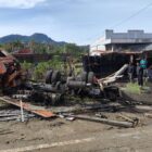 Sebuah truk Mitsubishi Fuso bermuatan semen yang terlibat kecelakaan lalu lintas di Jalan Takengon–Bireuen, Desa Timang Gajah, Kabupaten Bener Meriah, Kamis (11/6/2026). Foto: Dok. Istimewa 