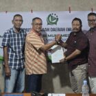 Muhammad Saleh, S.E., S.H., M.M menerima amanah sebagai Ketua Forum Pemimpin Redaksi Multimedia Indonesia (FPRMI) Aceh periode 2026–2029 usai terpilih secara aklamasi dalam Musyawarah Daerah (Musda) II FPRMI Aceh yang digelar di Banda Aceh, Minggu (28/6/2026). Foto: Dok. Istimewa 