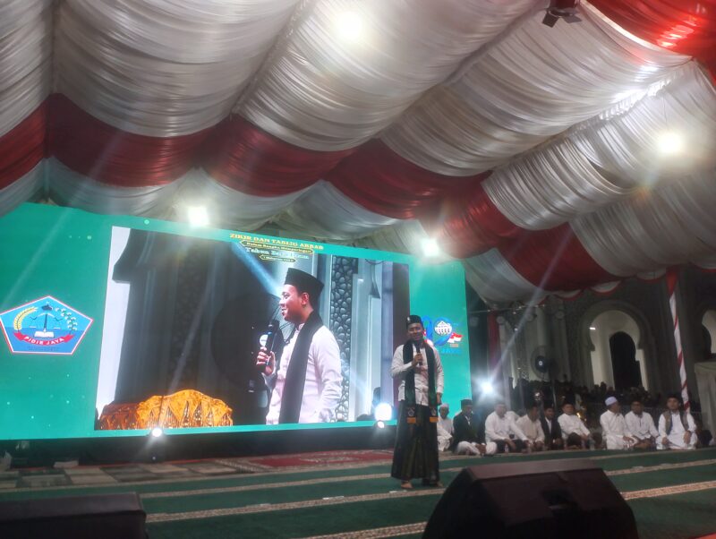 Tgk. Habibi An Nawawi, memberikan Tausiyah dalam rangka HUT Pidie Jaya ke 19 tahun dan peringatan tahun baru Islam 1 Muharram 1448 H / 2026 M. Meureudu, 16/6/2026.Foto:Dok/Muhammad Rissan 