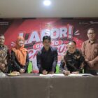 Sekda Kota Banda Aceh Ir. Jalaluddin bersama jajaran Pemerintah Kota Banda Aceh, FISIP UIN Ar-Raniry, Kementerian Dalam Negeri, Ombudsman RI Perwakilan Aceh, dan Diskominsa Aceh menghadiri pembukaan sosialisasi 
