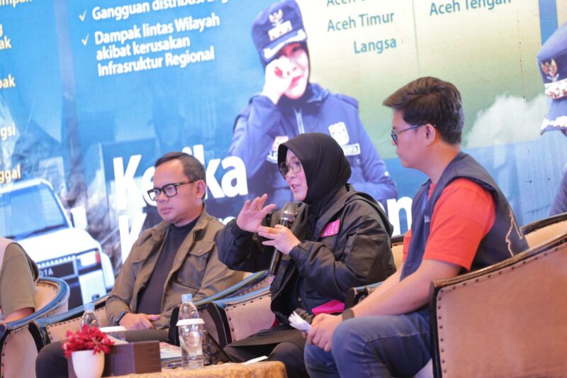 Wali Kota Banda Aceh Illiza Sa’aduddin Djamal menyampaikan motivational speech pada kegiatan Youth City Changers (YCC) dalam rangkaian Rakernas XVIII APEKSI 2026 di Le Polonia Hotel, Medan, Minggu (28/6/2026). Foto: Dok. Prokopim Kota Banda Aceh