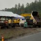 Suasana lokasi proyek pembangunan bronjong yang dikerjakan PT Waskita Karya di Desa Jamur Ujung, Kecamatan Wih Pesam, Kabupaten Bener Meriah. Sejumlah warga pemilik lahan menghentikan sementara operasional alat berat sebagai bentuk protes atas belum adanya kejelasan pembayaran ganti rugi lahan terdampak proyek. Foto: Dok. Istimewa 
