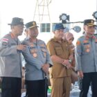 Kapolda Aceh Irjen Pol. Ruddi Setiawan meninjau kesiapan Hunian Tetap (Huntap) Presisi di Desa Simpang Kanan, Kabupaten Aceh Tamiang, Selasa (7/7/2026). Foto: Dok. Istimewa