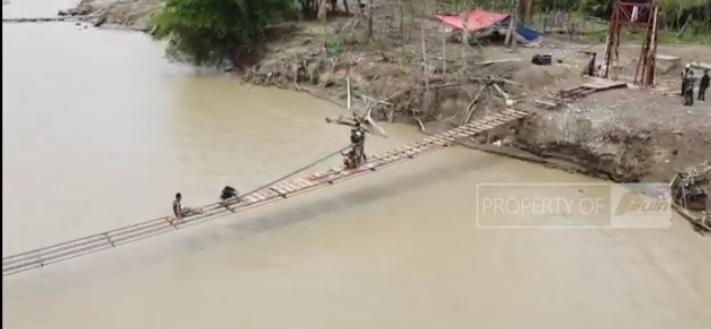 Keterangan Foto:
Personel Kodim 0106/Aceh Tengah bersama warga melaksanakan pembangunan Jembatan Perintis Garuda di Kampung Reje Payung.(Dok/Ist)
