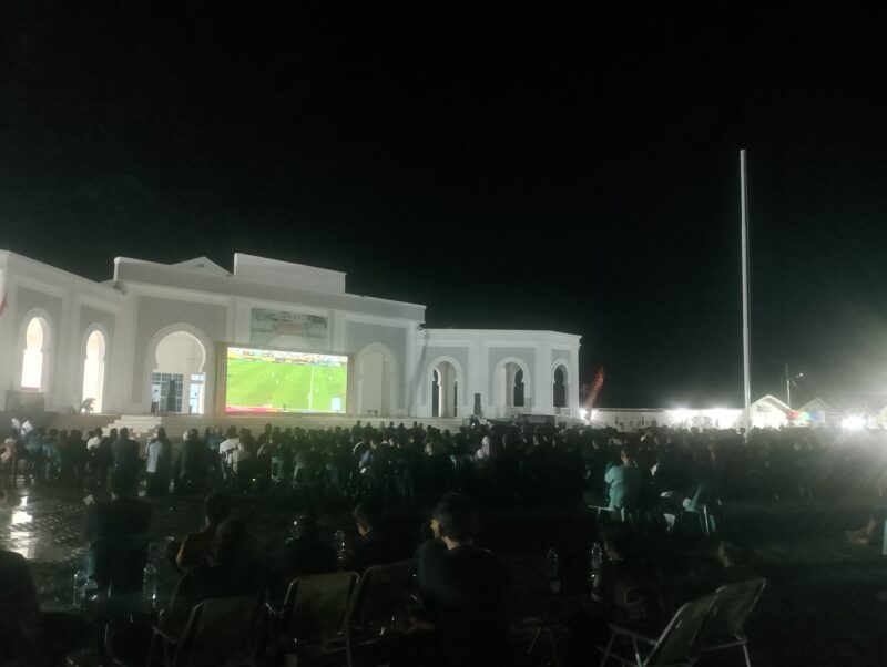 Kondisi lokasi Nobar Final Piala Dunia FIFA 2026, Halam Gedung MTQ Komplek Perkantoran Cot trieng, Meureudu 20/7/2026. Foto: Dok/ Muhammad Rissan 
