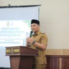 Wakil Wali Kota Banda Aceh Afdhal Khalilullah membuka Pendidikan Kader Ulama MPU Kota Banda Aceh Tahun 2026 di Hotel Diana, Kuta Alam, Selasa (7/7/2026). Foto: Dok. Prokopim Kota Banda Aceh